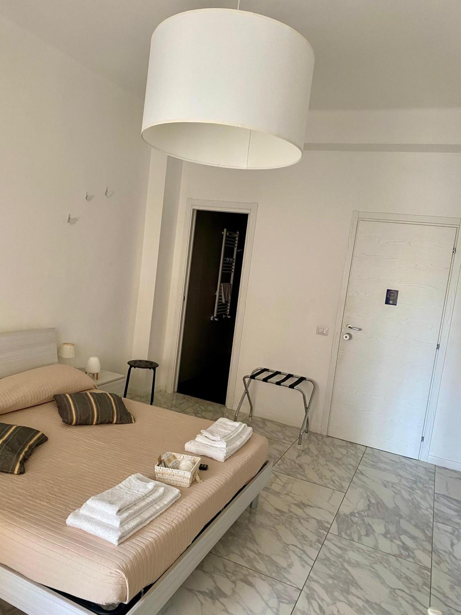 Ennio Rooms Bari Exterior foto